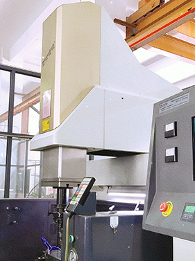 斗牛集团-专业设备